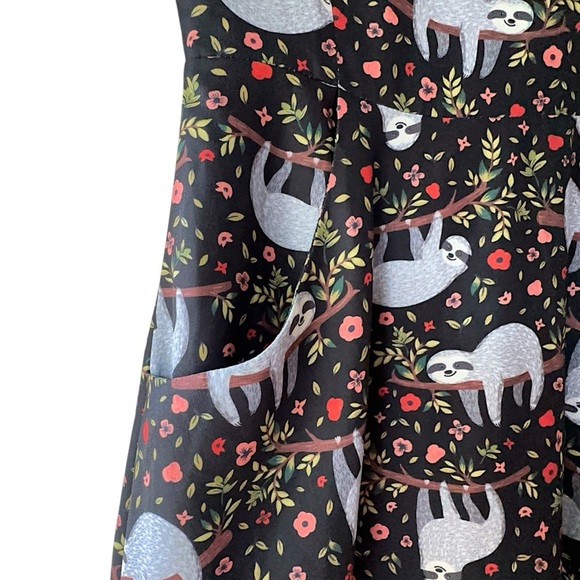 LA SOUL NWOT SLEEVELESS FIT & FLARE SMILING SLOTH DRESS LINED | SIZE: SMALL - Picture 4 of 11